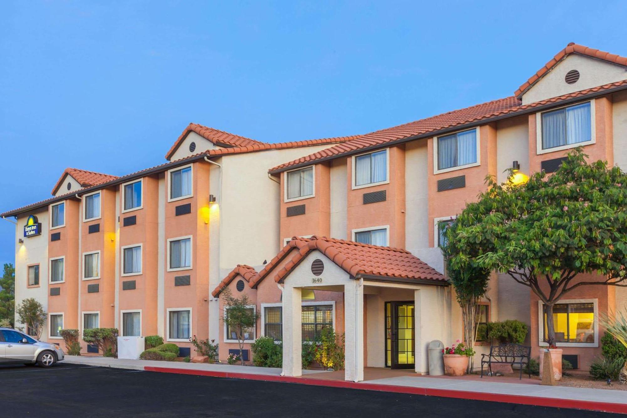 Days Inn By Wyndham Camp Verde Arizona Екстер'єр фото
