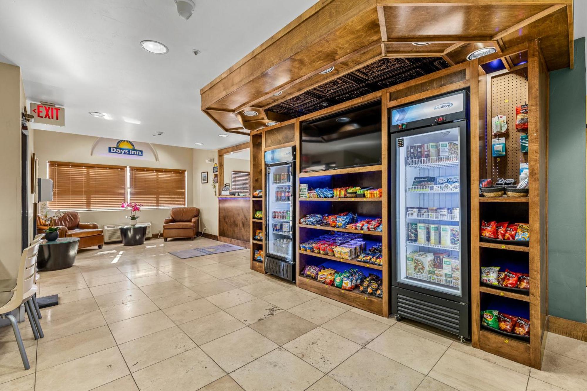 Days Inn By Wyndham Camp Verde Arizona Екстер'єр фото